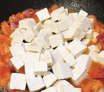 糖豆app苹果版
:轻脂减肥菜：荷兰豆番茄洋葱煮豆腐-第6张图片-太平洋在线下载